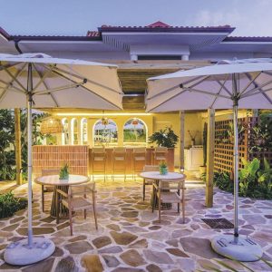 Sala Beach House ballito shaka´s Rock courtyard