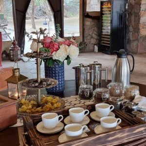 Soroi Larsens Camp, Lounge