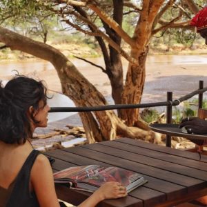 Soroi Larsens Camp, Aussicht auf den braunen Fluss