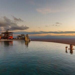 Soroi Lions Bluff Lodge infinity Pool