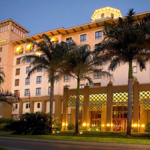 Southern Sun Dar es Salaam Aussenansicht