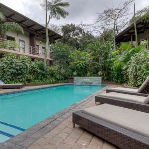 St. Lucia Forst Lodge, Poolansicht