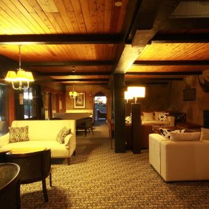 The Ark Lounge mit Aussichtssfenster