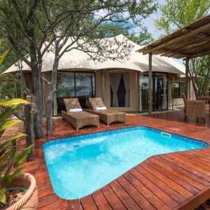 The Elephant Camp West Zimmer von außen