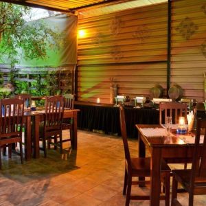 Thebe River Safaris, Restaurant