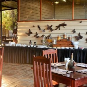 Thebe River Safaris, Restaurant