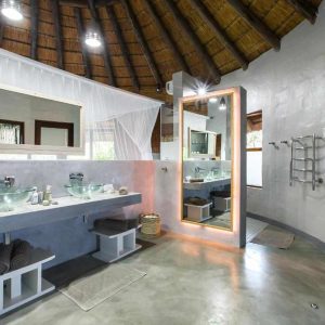 Thonga Beach Lodge Bad