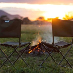 Thorn Tree Camp, abendliches Feuer