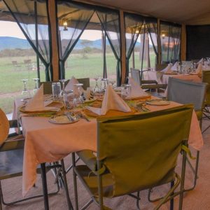 Thorn Tree Camp, Speisen