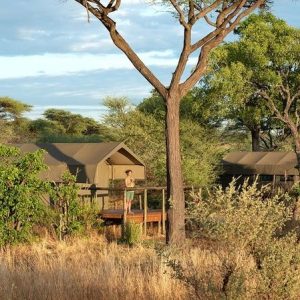 Tlouwana Camp, Außenansicht mit Deck