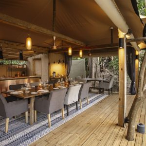 Tsowa Safari Lodge, gemeinsame Mahlzeiten