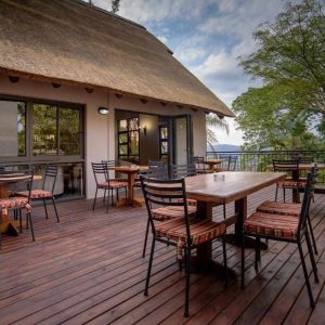 Umbhaba Eco Lodge Aussendeck