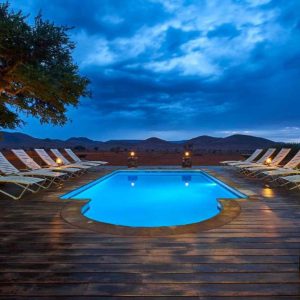 We Kebi Safari Lodge Pool