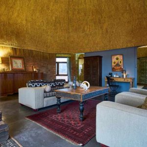 We Kebi Safari Lodge gemütliche Lounge